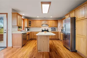 1533 Robertson Dr, Pittsburgh, PA 15237 - Photo 11