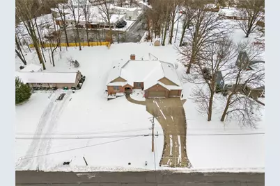 1533 Robertson Dr, Pittsburgh, PA 15237 - Photo 3