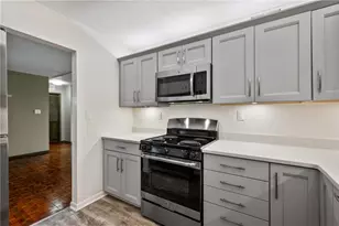 363 S Highland Ave, Pittsburgh, PA 15206 - Photo 11