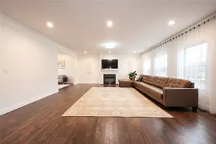 104 Chesapeake Dr, Jefferson Hills, PA 15236 - Photo 9