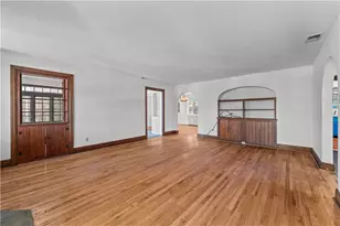 326 Orchard Dr, Pittsburgh, PA 15228 - Photo 7