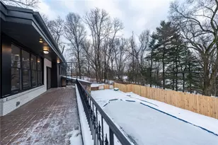 203 N Grandview Dr, Pittsburgh, PA 15215 - Photo 9