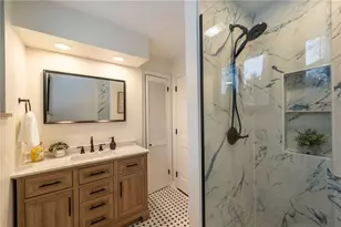 203 N Grandview Dr, Pittsburgh, PA 15215 - Photo 37