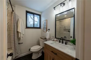 203 N Grandview Dr, Pittsburgh, PA 15215 - Photo 23