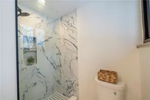 203 N Grandview Dr, Pittsburgh, PA 15215 - Photo 35