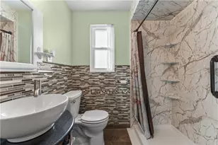 1251 Blue Jay Dr, Scott Township, PA 15243 - Photo 11