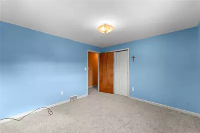 1251 Blue Jay Dr, Scott Township, PA 15243 - Photo 17