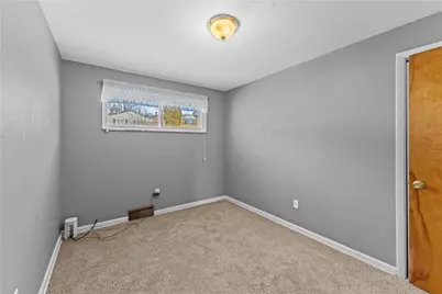 1251 Blue Jay Dr, Scott Township, PA 15243 - Photo 15