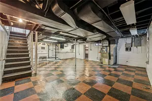 2106 Palm Beach Ave, Beechview, PA 15216 - Photo 33