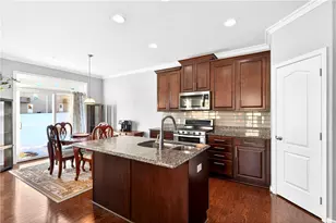 2 Roosevelt Dr, Kennedy Township, PA 15136 - Photo 7