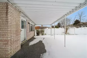 1718 Diane Merle, North Huntingdon, PA 15642 - Photo 5