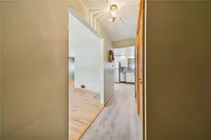 1718 Diane Merle, North Huntingdon, PA 15642 - Photo 9