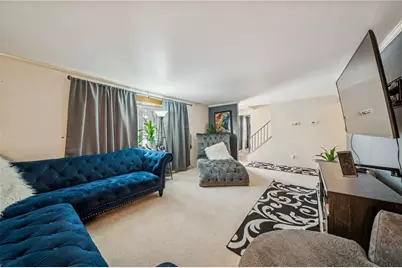 208 Crescent Garden Dr, Pittsburgh, PA 15235 - Photo 7