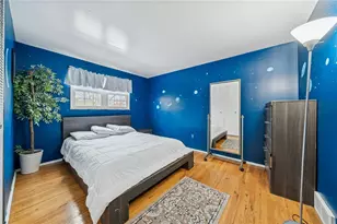 208 Crescent Garden Dr, Pittsburgh, PA 15235 - Photo 5