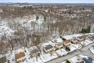 208 Crescent Garden Dr, Pittsburgh, PA 15235 - Photo 33