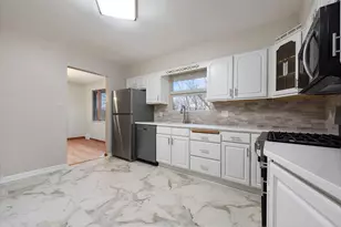 357 Christine Dr, Aliquippa, PA 15001 - Photo 7