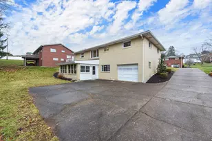 357 Christine Dr, Aliquippa, PA 15001 - Photo 31