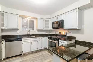 1025 Catherine Dr, Conway, PA 15027 - Photo 5