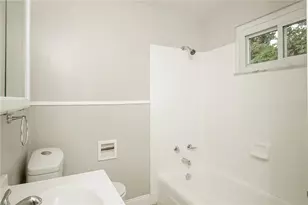 247 Golden Gate Dr, Pittsburgh, PA 15147 - Photo 11