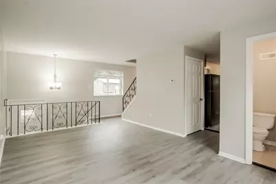 247 Golden Gate Dr, Pittsburgh, PA 15147 - Photo 9