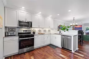 1606 Stone Mansion Dr, Pittsburgh, PA 15143 - Photo 7