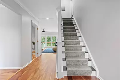 1606 Stone Mansion Drive, Pittsburgh, PA 15143 - Photo 5