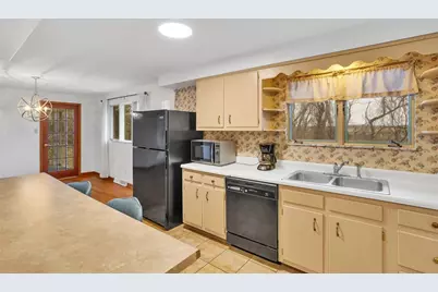 15 Pleasant Dr, Monessen, PA 15062 - Photo 13