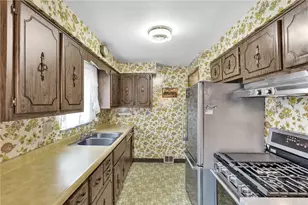 13348 Dean, North Huntingdon, PA 15642 - Photo 15