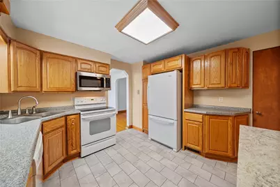 836 Division St, West Mifflin, PA 15122 - Photo 9