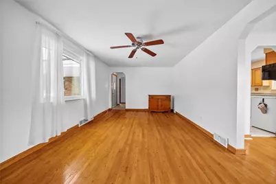 836 Division St, West Mifflin, PA 15122 - Photo 3