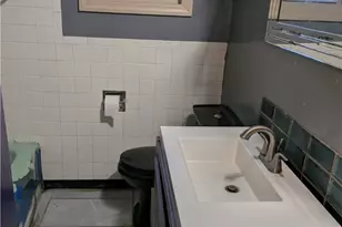 338 Moon Clinton Rd, Moon/Crescent Twp, PA 15108 - Photo 7