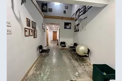 646 E Washington Street, New Castle, PA 16101 - Photo 7