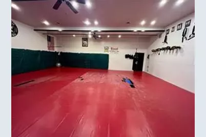 646 E Washington Street, New Castle, PA 16101 - Photo 5