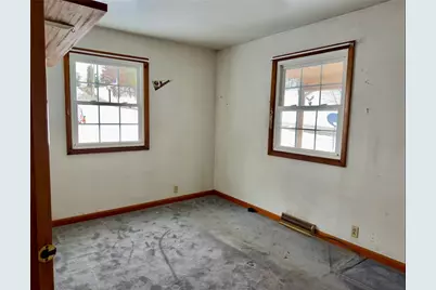 455 Adrian Sherrett Rd, Washington Township, PA 16210 - Photo 9