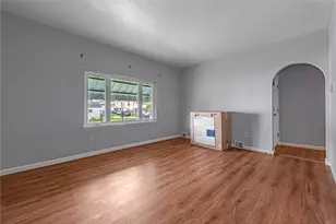 709 Spruce St, Irwin, PA 15642 - Photo 5