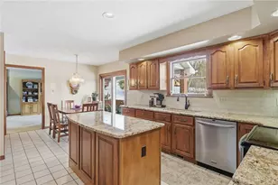 571 Cedar Glenn Dr, North Huntingdon, PA 15642 - Photo 21