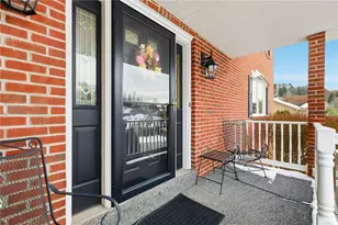 571 Cedar Glenn Dr, North Huntingdon, PA 15642 - Photo 5