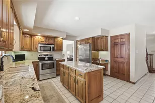 571 Cedar Glenn Dr, North Huntingdon, PA 15642 - Photo 23