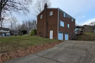 11 Franconia Dr, Hempfield Township, PA 15601 - Photo 7