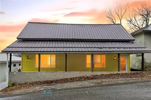 3308 N 32nd Ave, Pulaski Township, PA 15066 - Photo 1