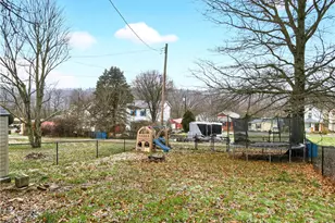 3308 N 32nd Ave, Pulaski Township, PA 15066 - Photo 29