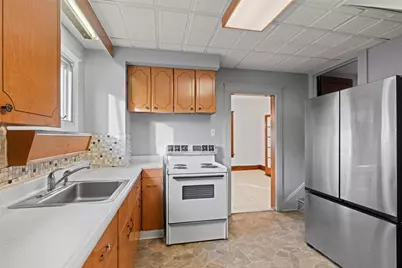 510 Laurel Blvd, New Castle, PA 16101 - Photo 9