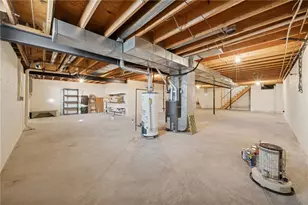 805 James Way, Mt Pleasant Boro, PA 15666 - Photo 17