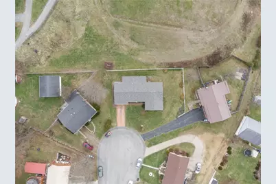 805 James Way, Mt Pleasant Boro, PA 15666 - Photo 23