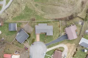 805 James Way, Mt Pleasant Boro, PA 15666 - Photo 23