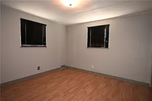 37 Overhill Dr, Monessen, PA 15062 - Photo 13