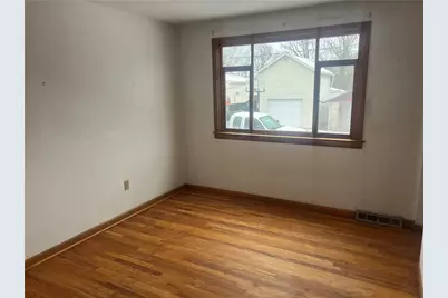 1020 Poe St, Vandergrift, PA 15690 - Photo 13