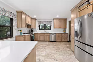 1012 Forsythe Rd, Carnegie, PA 15106 - Photo 5