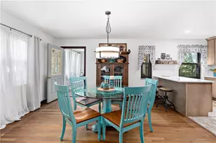 1012 Forsythe Rd, Carnegie, PA 15106 - Photo 9