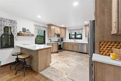 1012 Forsythe Rd, Carnegie, PA 15106 - Photo 7